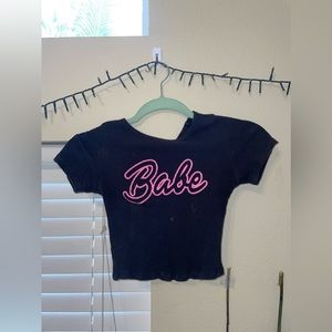 Black cropped women’s top
